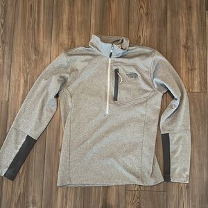 North Face 1/2 zip canyonlands pullover small